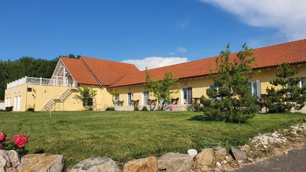 Naiada Villa Ostrov Eksteriør bilde